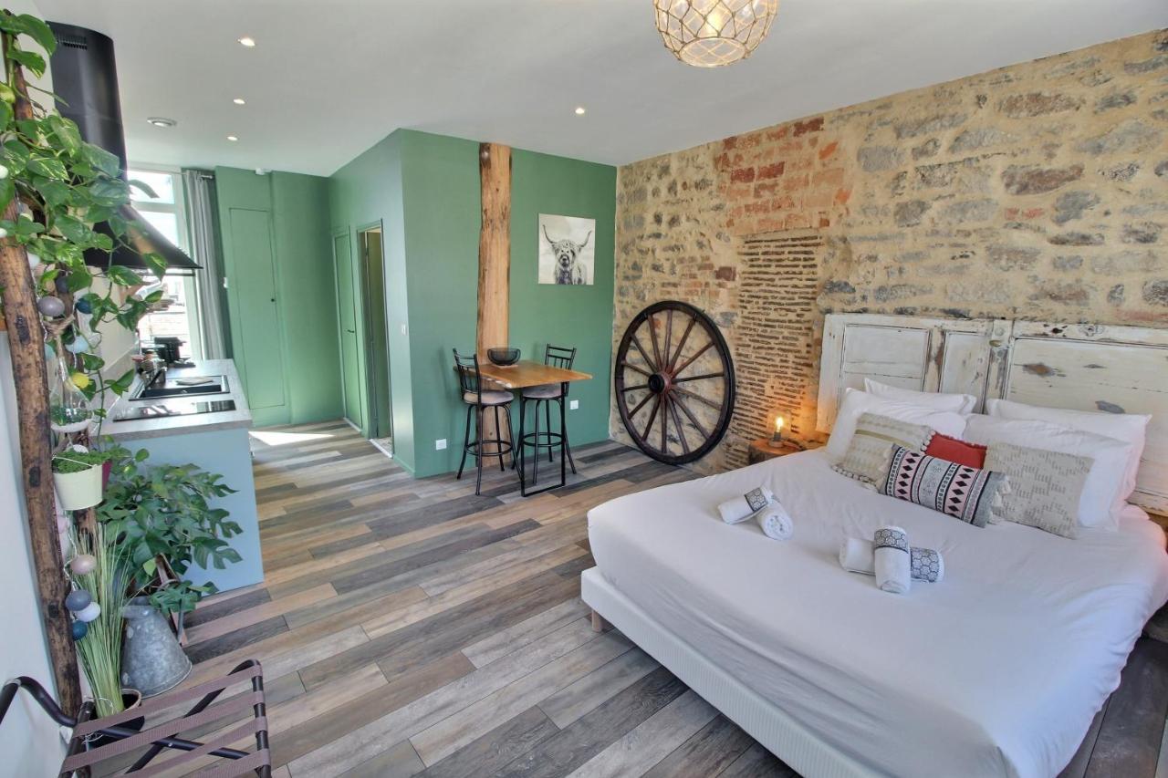Appartement Centre-Ville Avec Terrasse Rustique Vannes Bagian luar foto